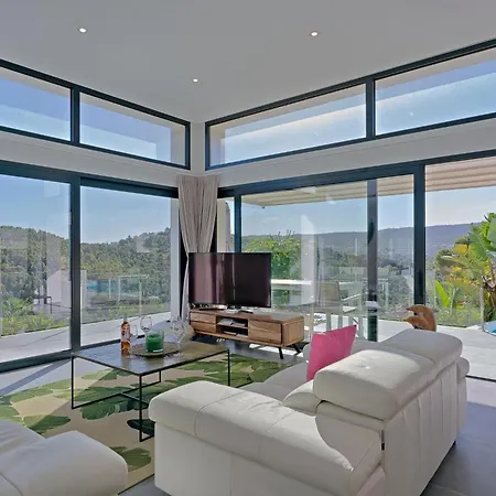 Juno By Interhome Villa *