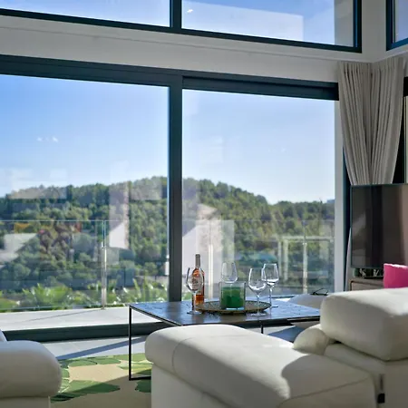 Juno By Interhome Villa