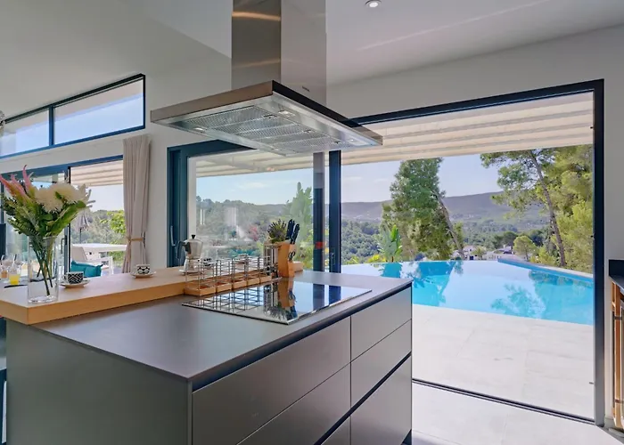 Juno By Interhome *