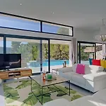 Juno By Interhome *